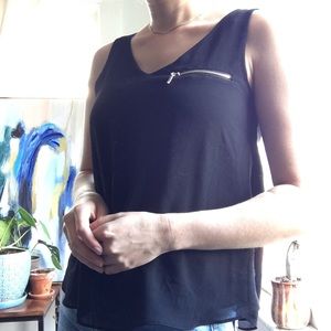 E&M Sleeveless Blouse with Zipper Pocket - Size S